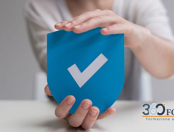 simbolo privacy, gagliardetto celeste con spunta bianca