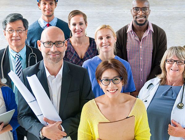 professionisti di diversi settori lavorativi