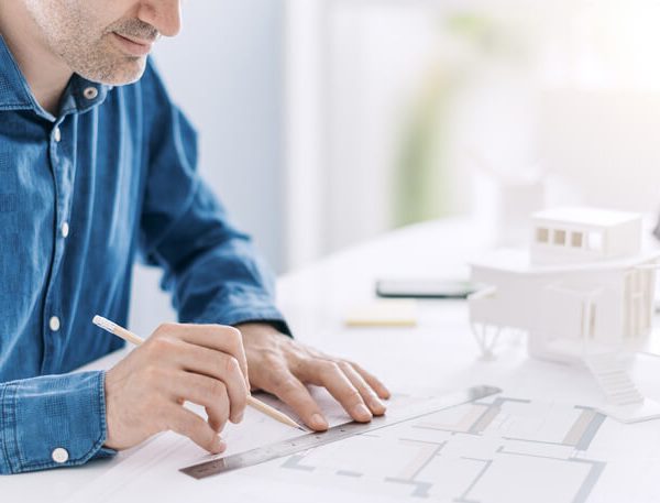 professione geometra senza abilitazione